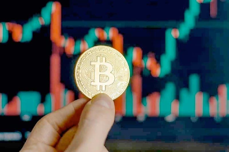 Trading expert charts Bitcoin’s path to $400,000 by 2026