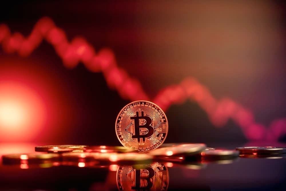 Bitcoin could crash to $40,000, according to trading expert