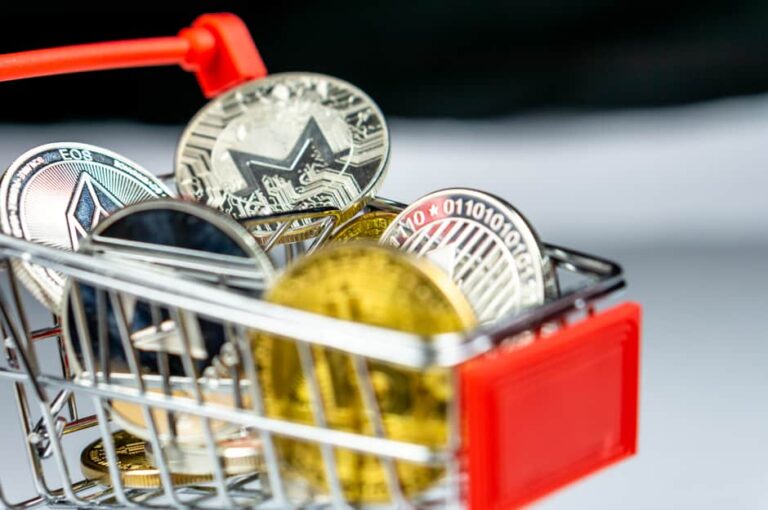 ChatGPT picks 2 made in USA cryptocurrencies to buy now